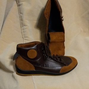 Ling & Di shoes brown and tan